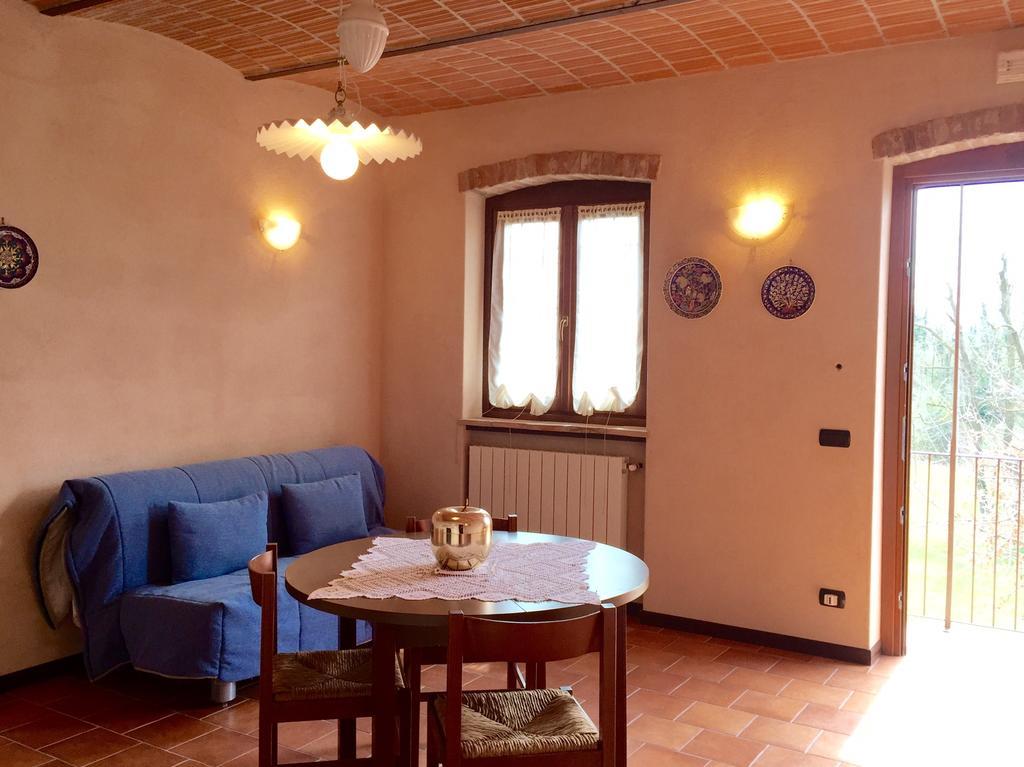 Cascina Stralla Farigliano Szoba fotó