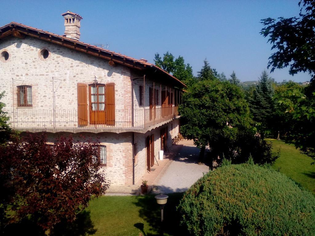 Cascina Stralla Farigliano Kültér fotó